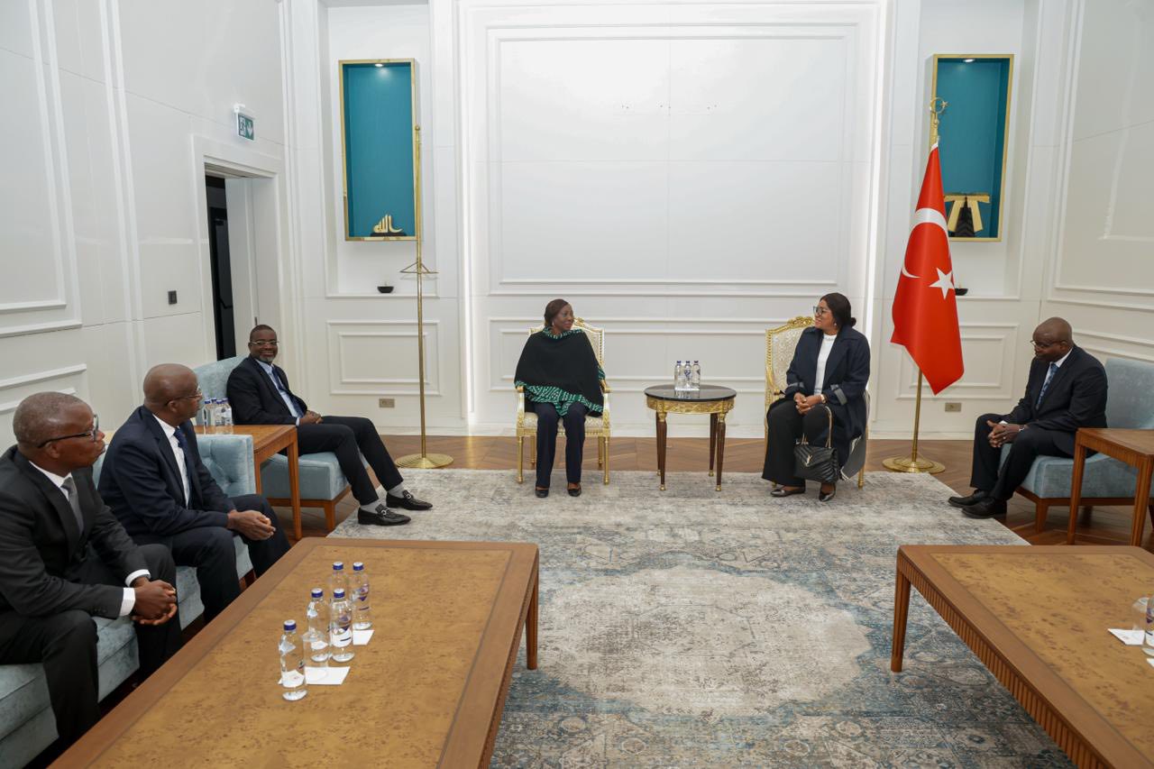 Photo Kandia Camara , Présidente du Sénat
